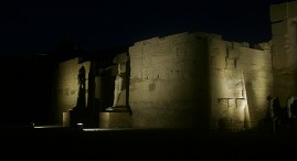 Karnak bei Nacht